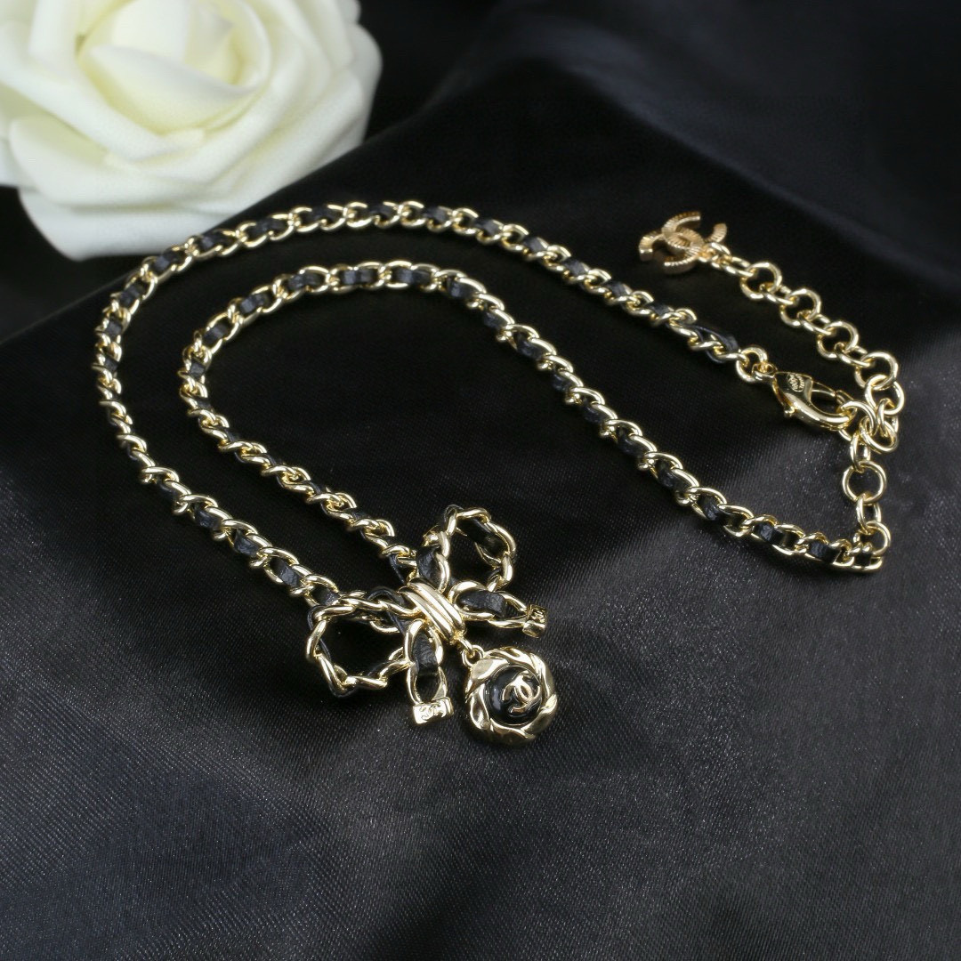 Chanel 小香 Chanel 新款蝴蝶结项链 小羊皮 同步上新 双C精工打造 黄铜材质