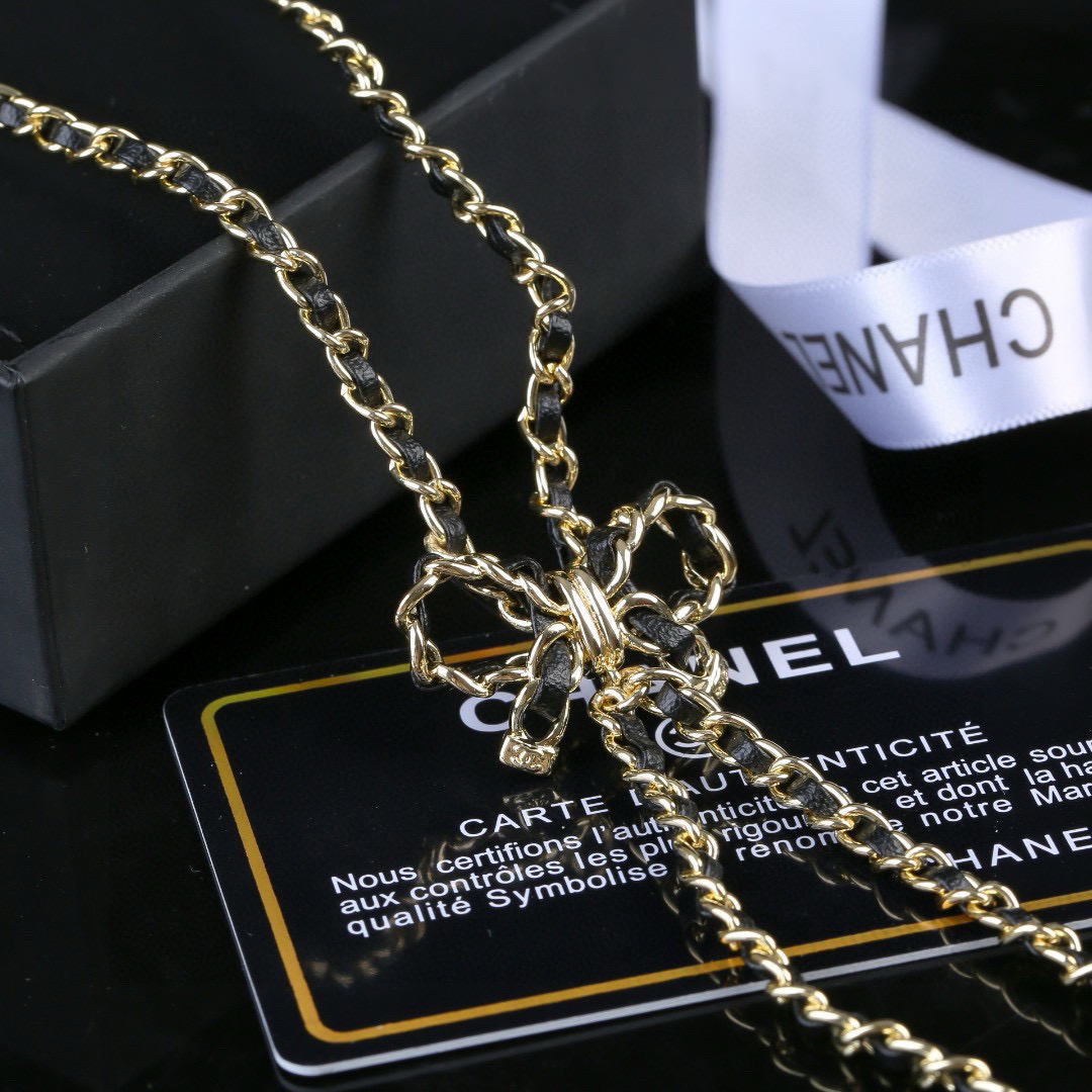 小香 Chanel 新款蝴蝶结项链 小羊皮 专柜同步上新 双C精工打造原版一致黄铜材质
