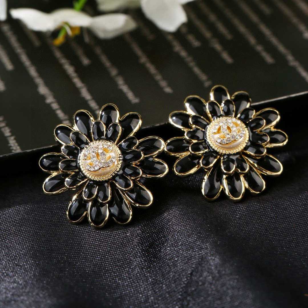 Chanel Haute Couture Haute Joaillerie Fine Jewelry Earrings Necklace 5