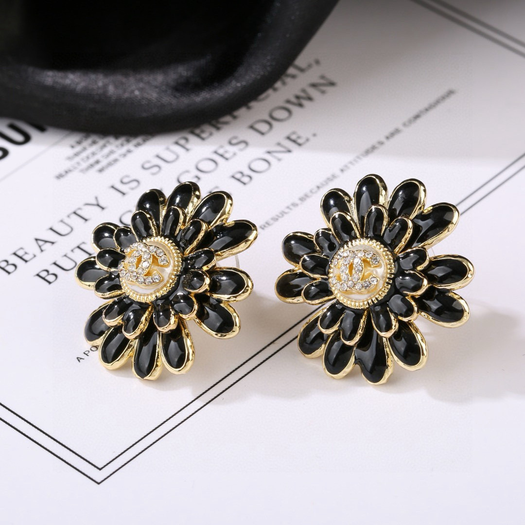 Chanel Haute Couture Haute Joaillerie Fine Jewelry Earrings Necklace 2