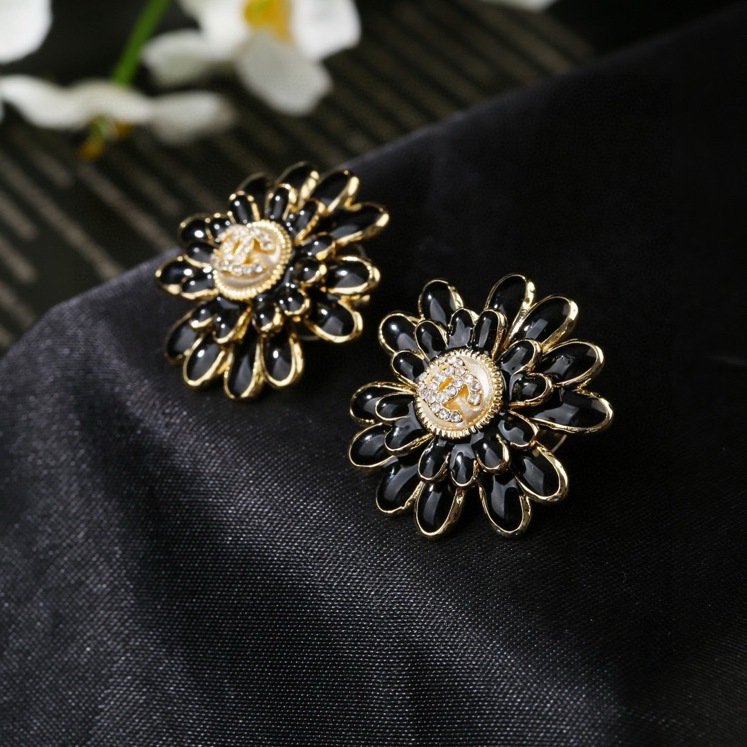 Chanel Haute Couture Haute Joaillerie Fine Jewelry Earrings Necklace 6