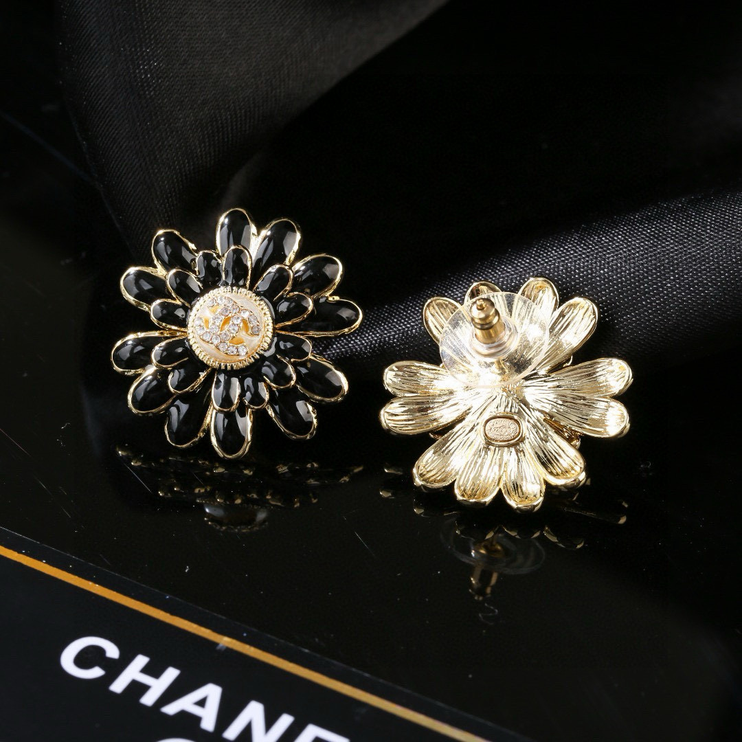 Chanel Haute Couture Haute Joaillerie Fine Jewelry Earrings Necklace 7