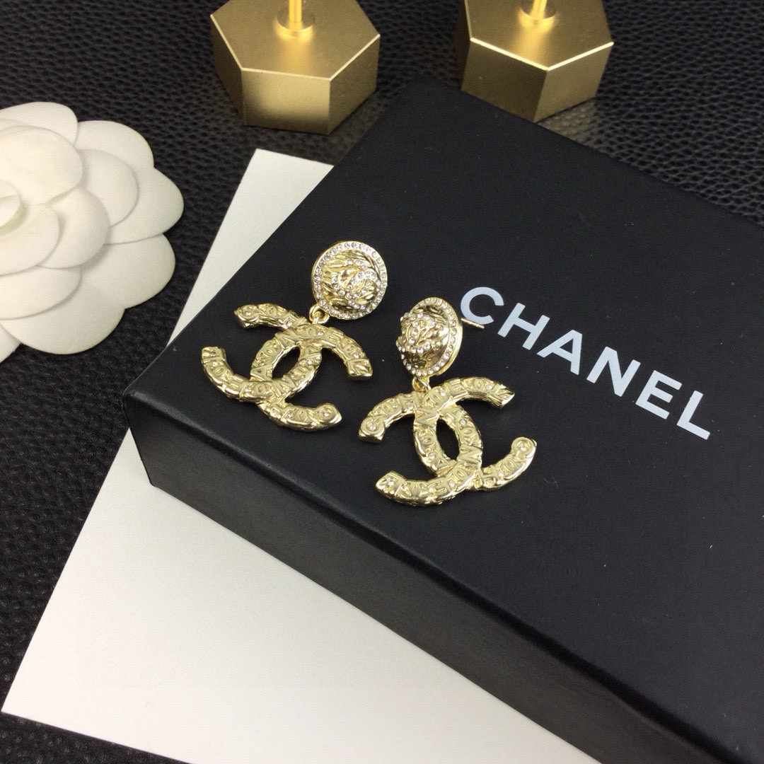 Chanel 小香Chanel 2021新款 耳环 双C耳钉 同款材质 代购级别