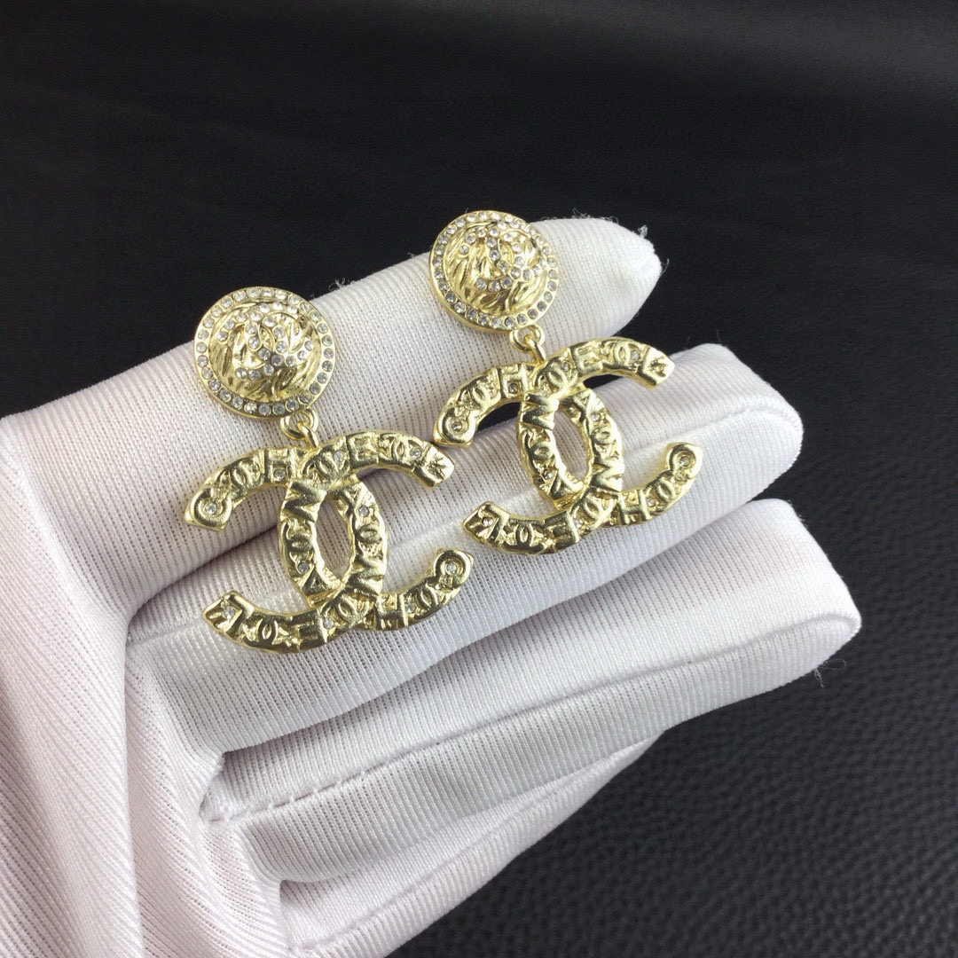 Chanel 小香Chanel 2021新款 耳环 双C耳钉 同款材质 代购级别
