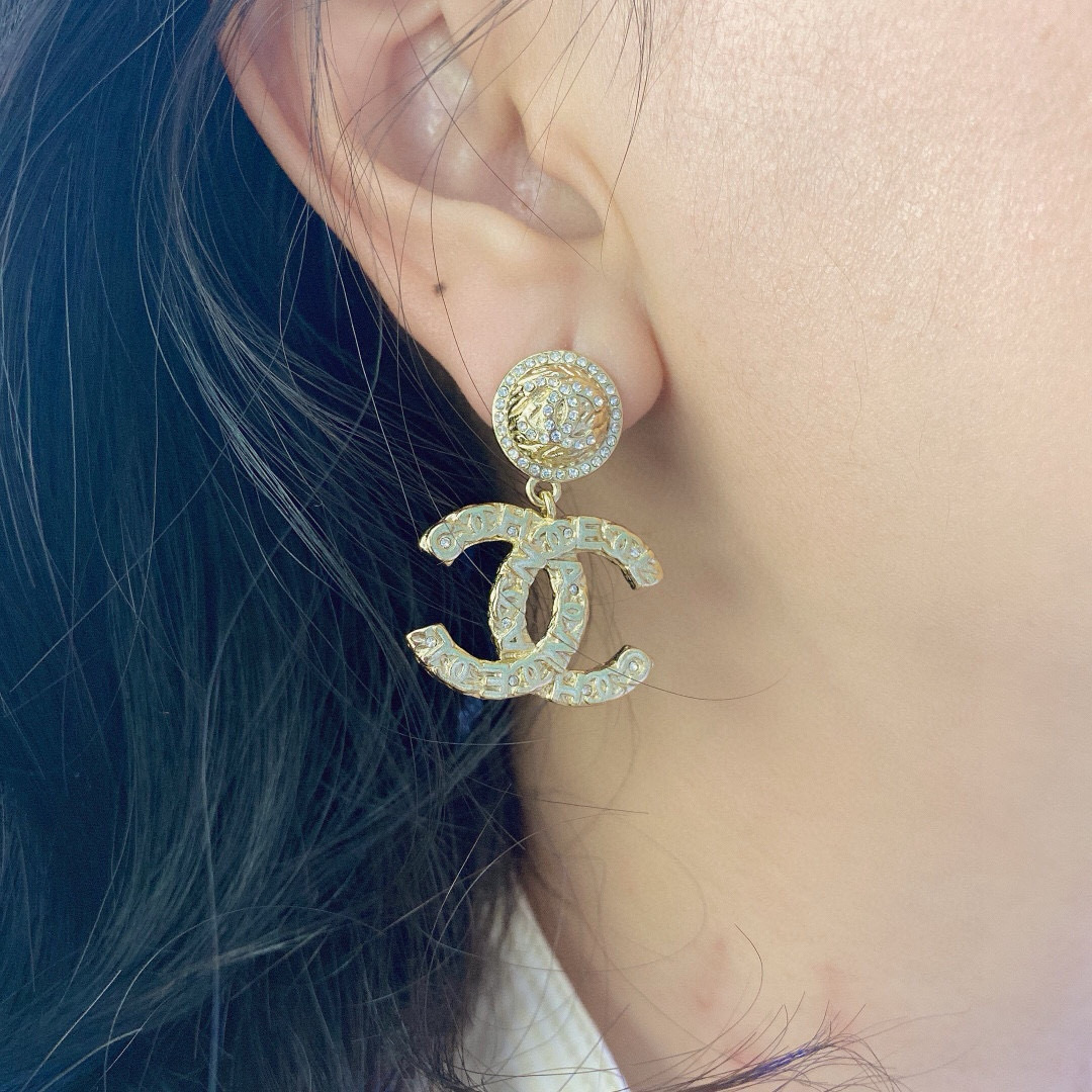 Chanel 小香Chanel 2021新款 耳环 双C耳钉 同款材质 代购级别