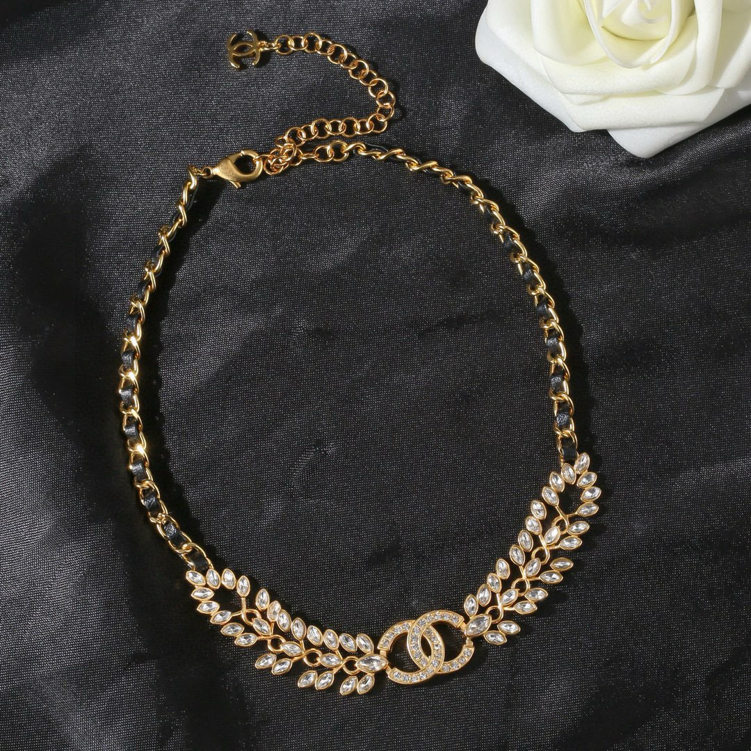 Chanel 小香 Chanel 新款麦穗项链 颈链 同步上新 双C精工打造 黄铜材质