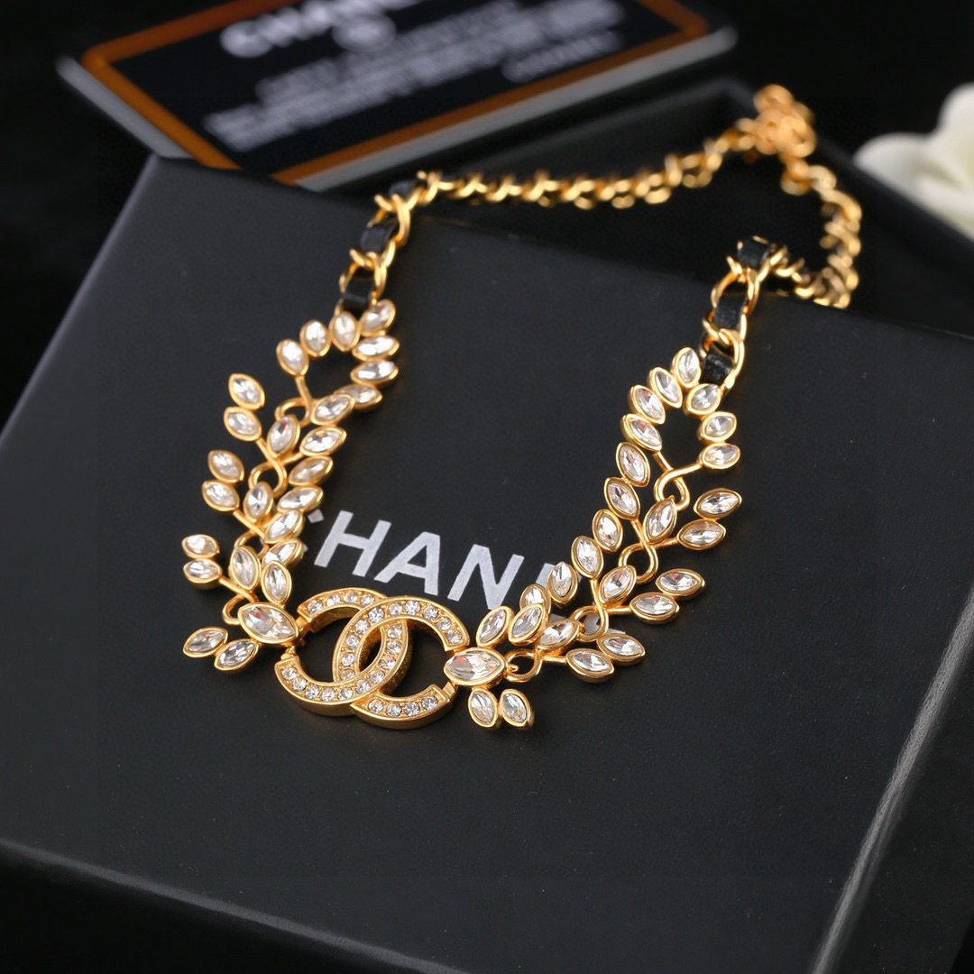 Chanel 小香 Chanel 新款麦穗项链 颈链 同步上新 双C精工打造 黄铜材质