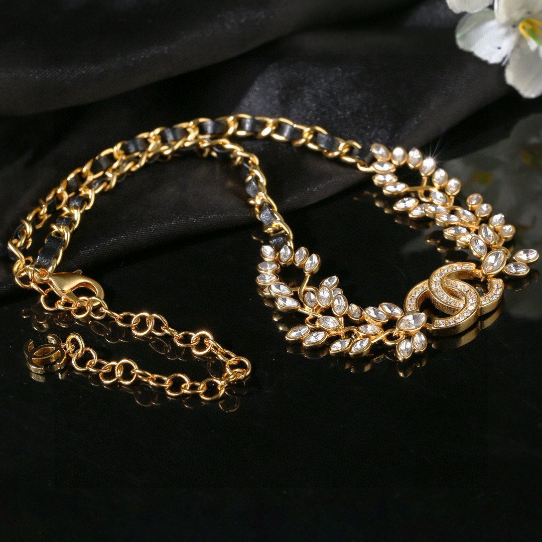 Chanel 小香 Chanel 新款麦穗项链 颈链 同步上新 双C精工打造 黄铜材质