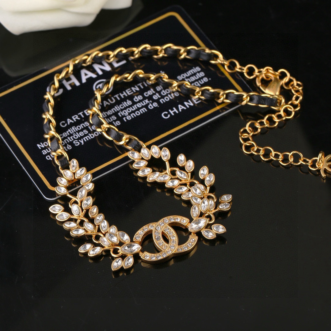 Chanel 小香 Chanel 新款麦穗项链 颈链 同步上新 双C精工打造 黄铜材质