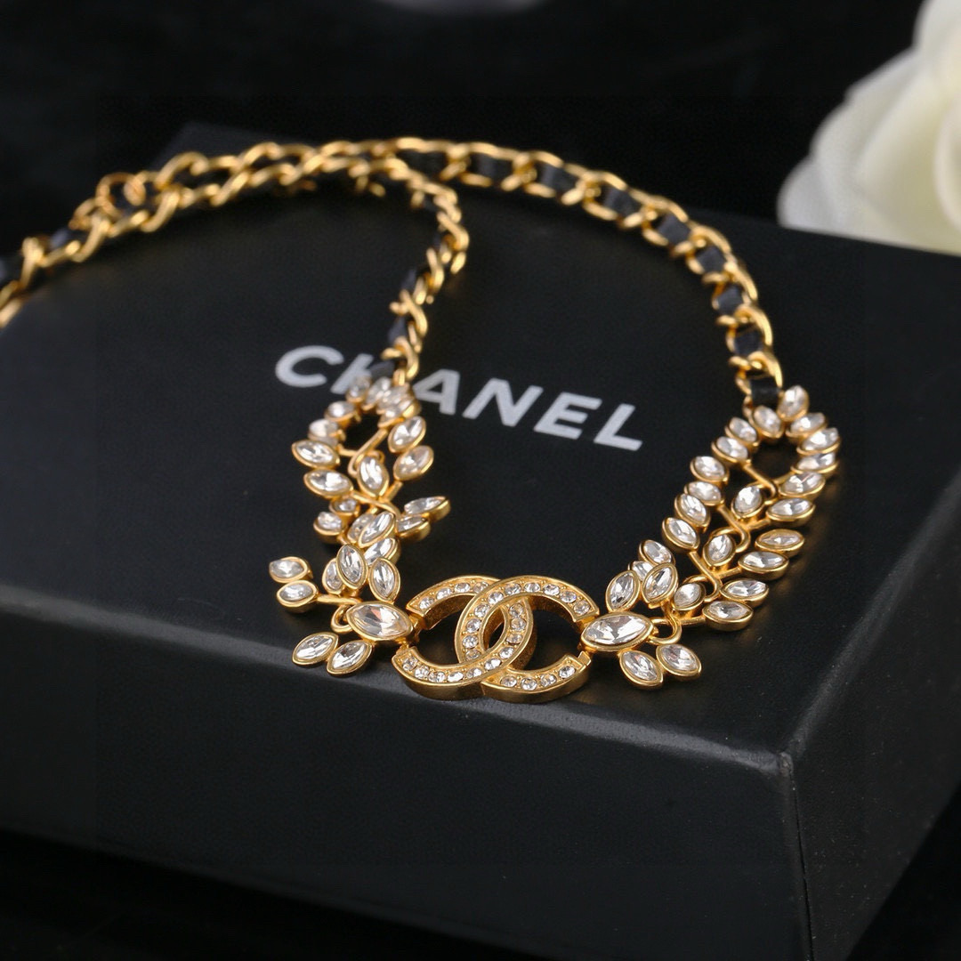 Chanel 小香 Chanel 新款麦穗项链 颈链 同步上新 双C精工打造 黄铜材质