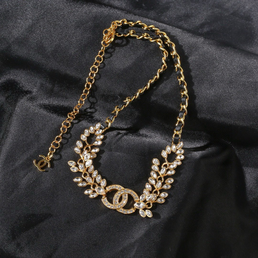 Chanel 小香 Chanel 新款麦穗项链 颈链 同步上新 双C精工打造 黄铜材质