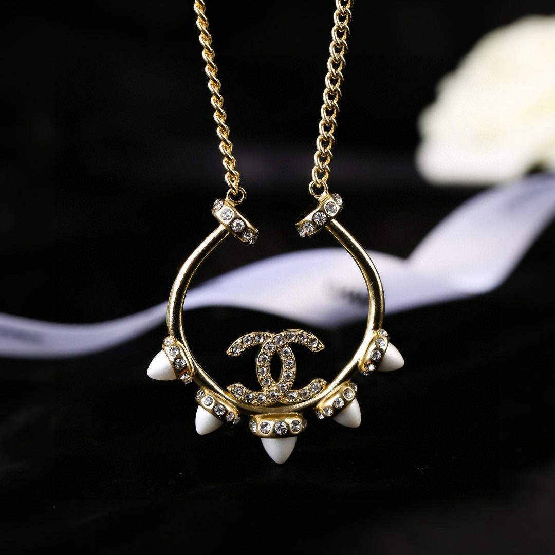 Chanel Chanel 金属中古项链 简约风格 小香双c颈链 代购级别 黄铜材质