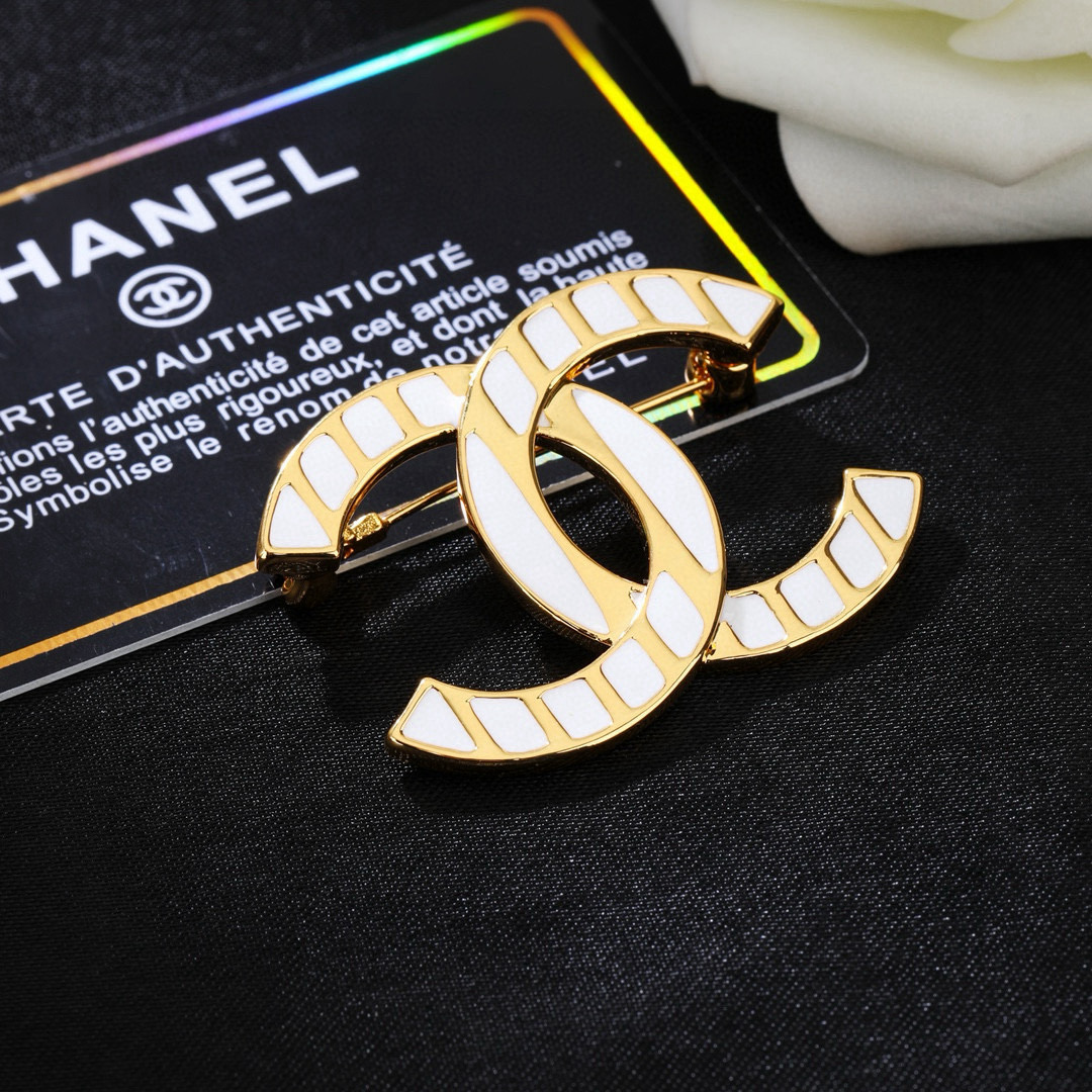 Chanel 香奈儿 Chanel新款双C胸针