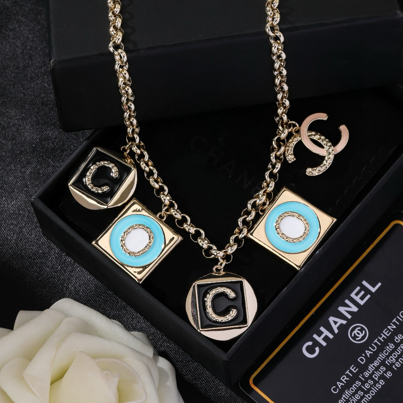 Chanel 香奈儿 Chanel 新款 项链 同步上新 双C精工打造 黄铜材质