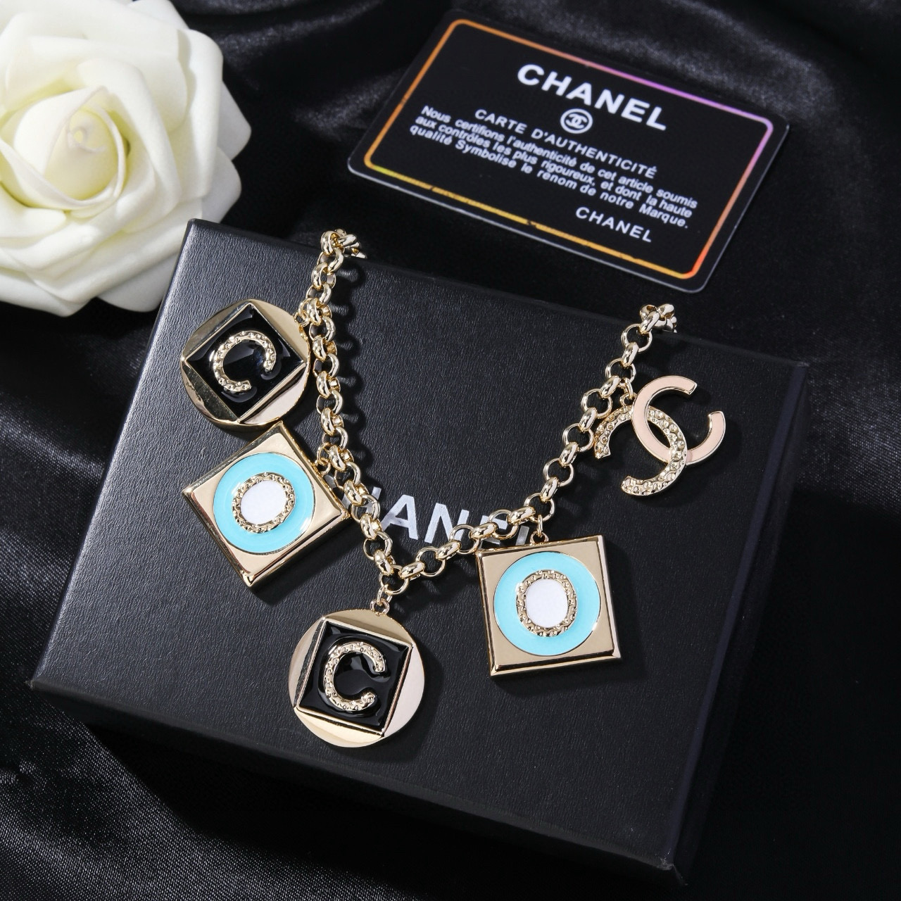 Chanel 香奈儿 Chanel 新款 项链 同步上新 双C精工打造 黄铜材质