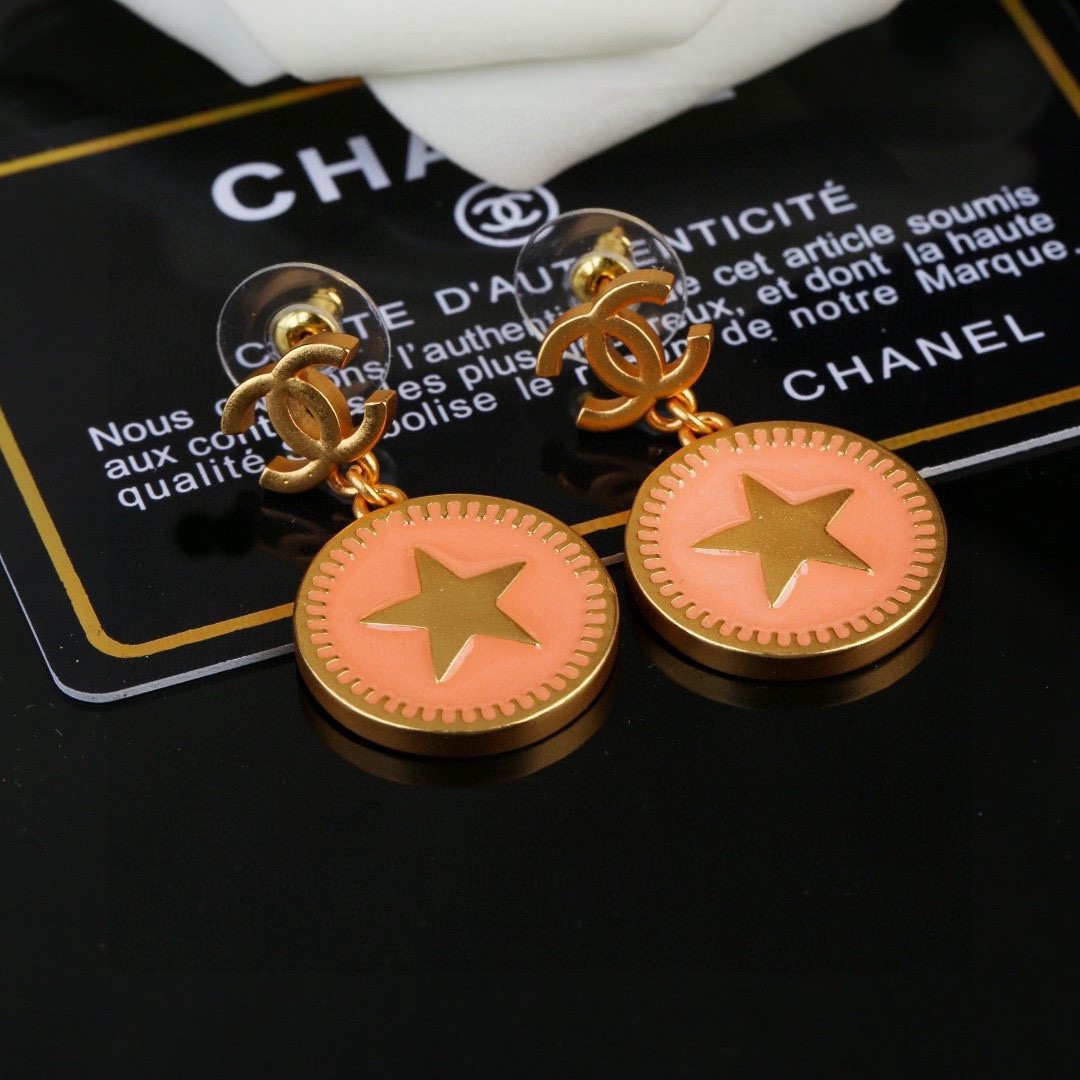 Chanel Chanel 金属中古耳环 简约风格 小香双c耳钉 代购级别 黄铜材质