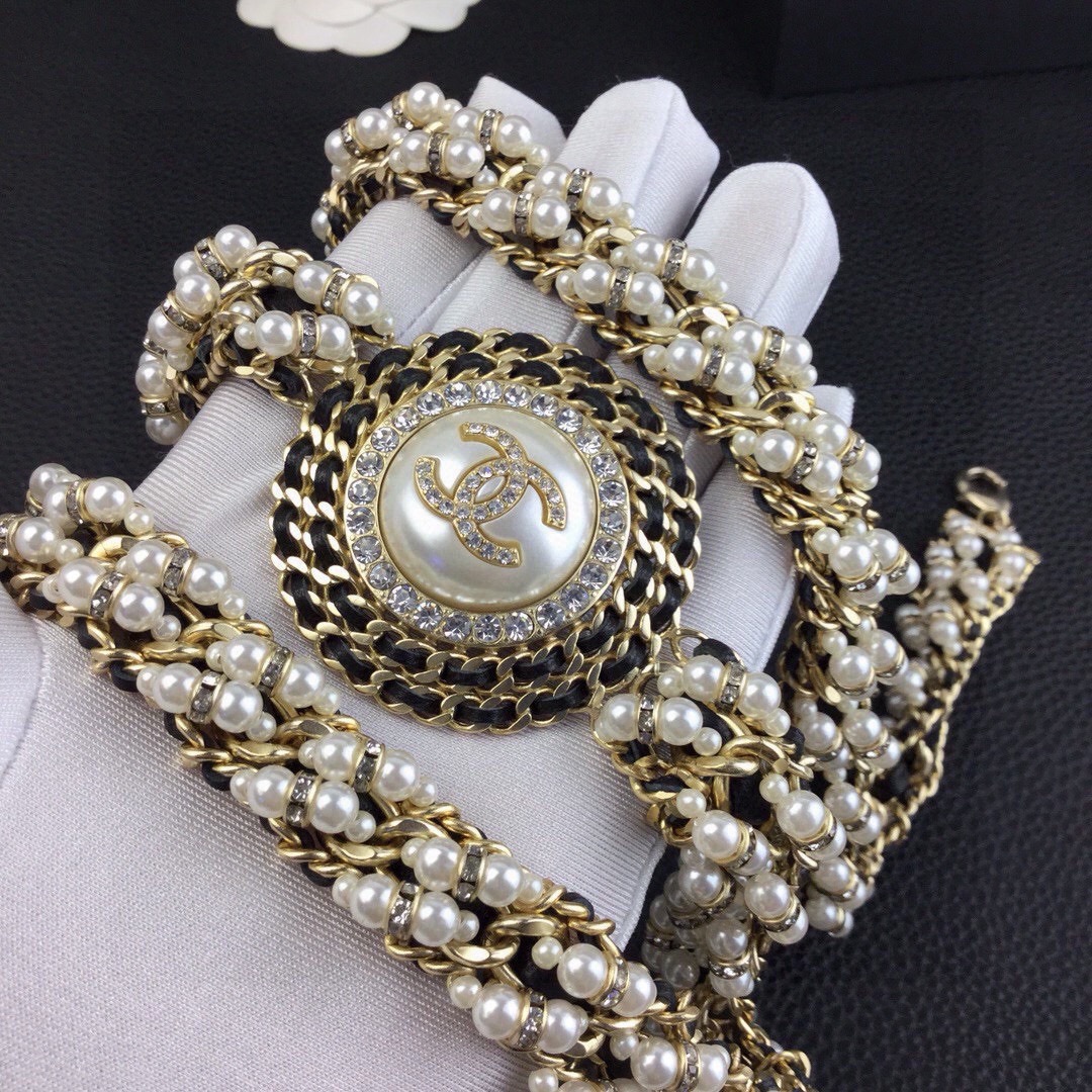 Chanel Chanel新品 水钻珍珠多层腰链 黄铜材质
