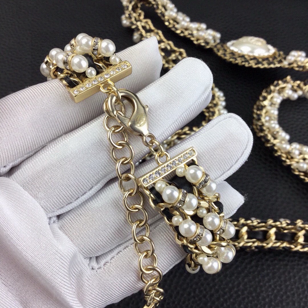 Chanel Chanel新品 水钻珍珠多层腰链 黄铜材质