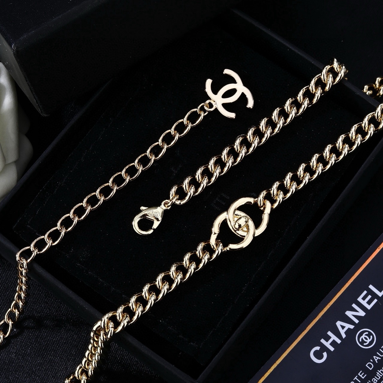 小香 Chanel 新品腰链 代购级别 一比一品质 香奈鹅 系列 风格高级百搭 高级感爆棚 现货