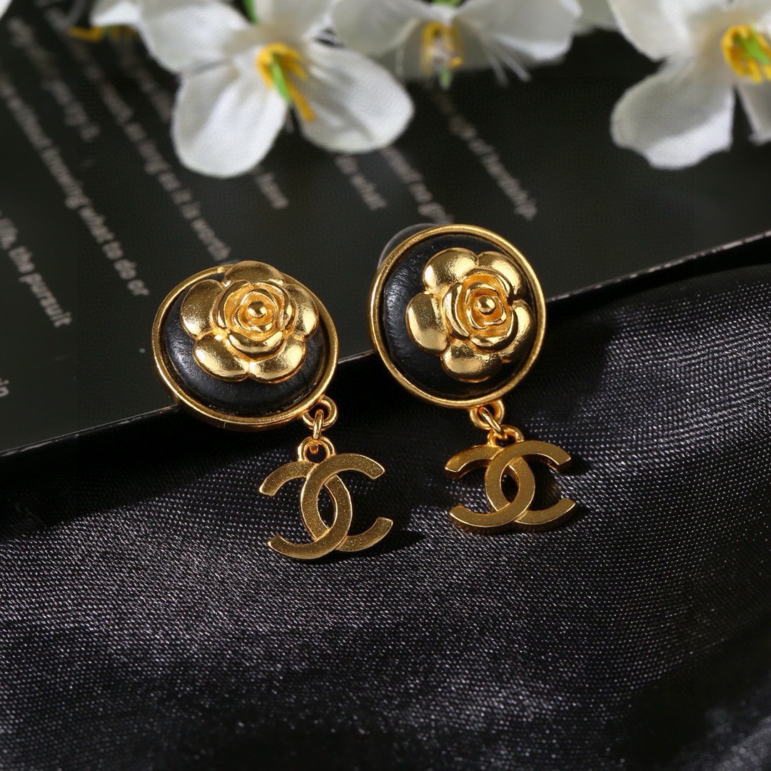 Dolce & Gabbana Haute Couture Haute Joaillerie Fine Jewelry Earrings 6