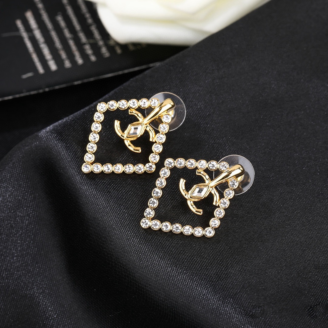 Chanel Haute Couture Haute Joaillerie Fine Jewelry Earrings Necklace 5