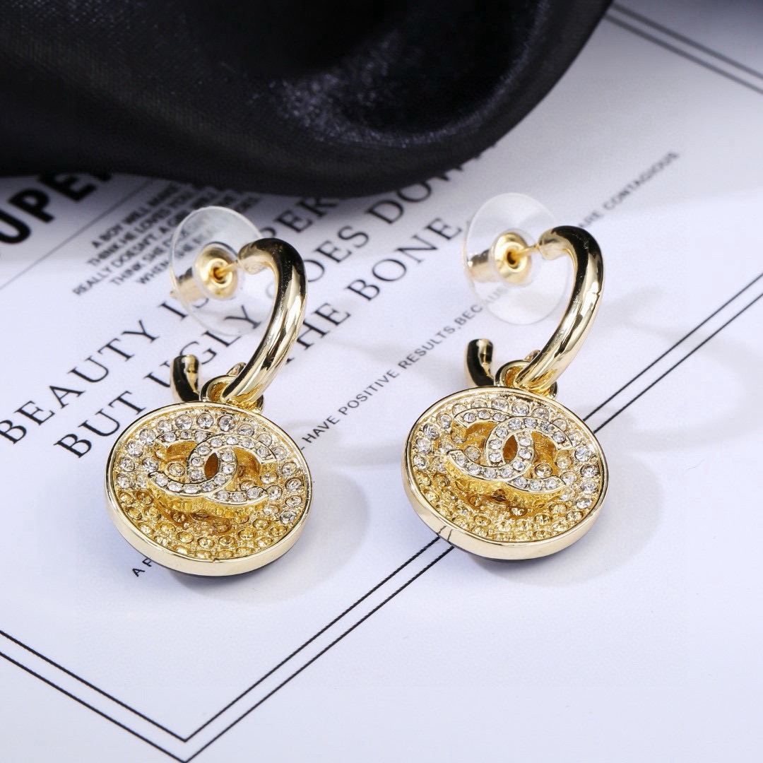 Chanel Haute Couture Haute Joaillerie Fine Jewelry Earrings Necklace 2