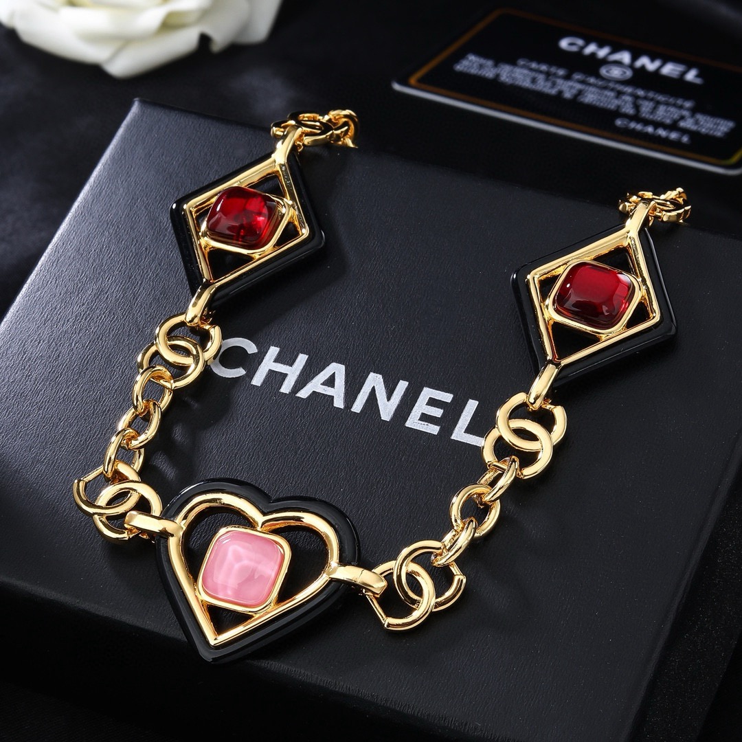 小香 Chanel 新品爱心💗腰链 代购级别 一比一品质 香奈鹅 系列 经典cc logo 风格高级百搭