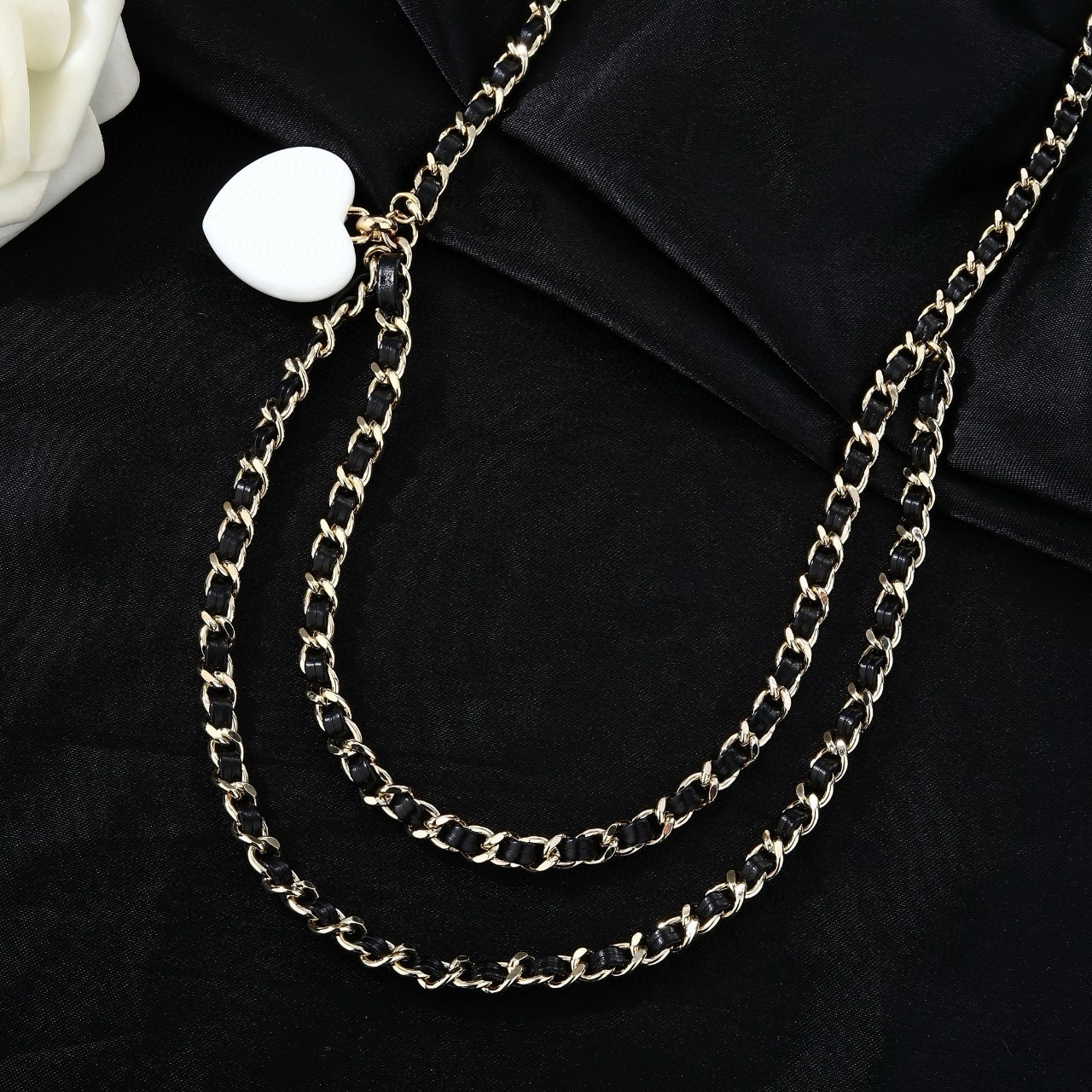 小香 Chanel 新品腰链 代购级别 一比一品质 香奈鹅 系列 风格高级百搭 高级感爆棚 现货