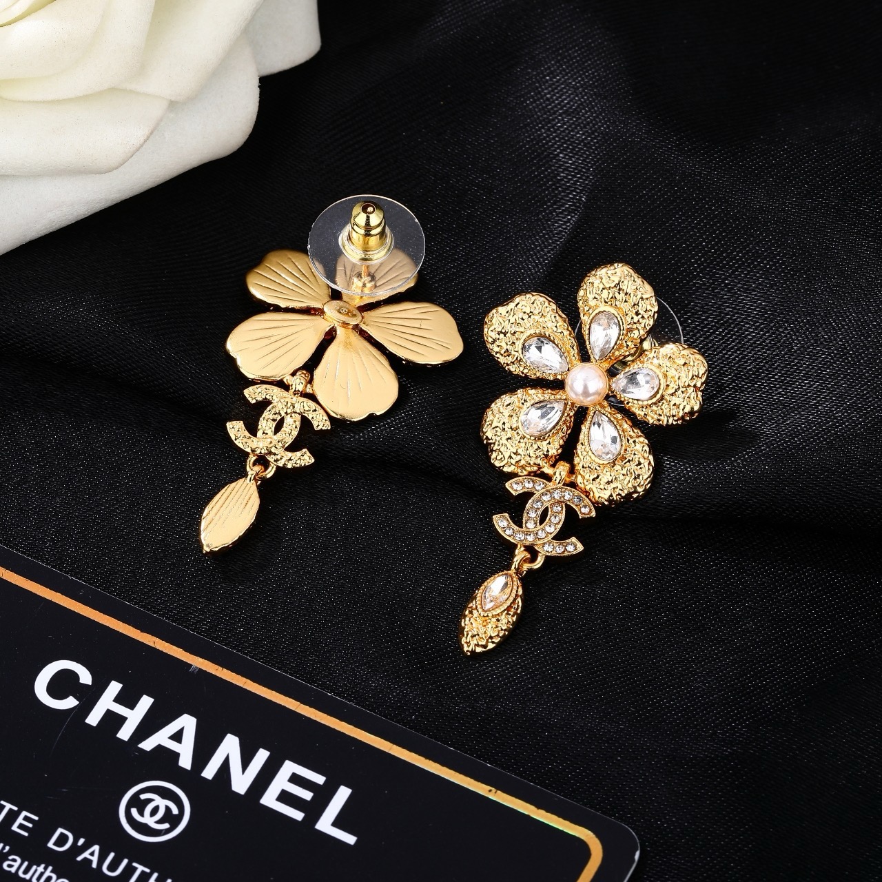 小香 Chanel 新款耳环  专柜同步上新 双C耳钉 精工打造原版一致黄铜材质
