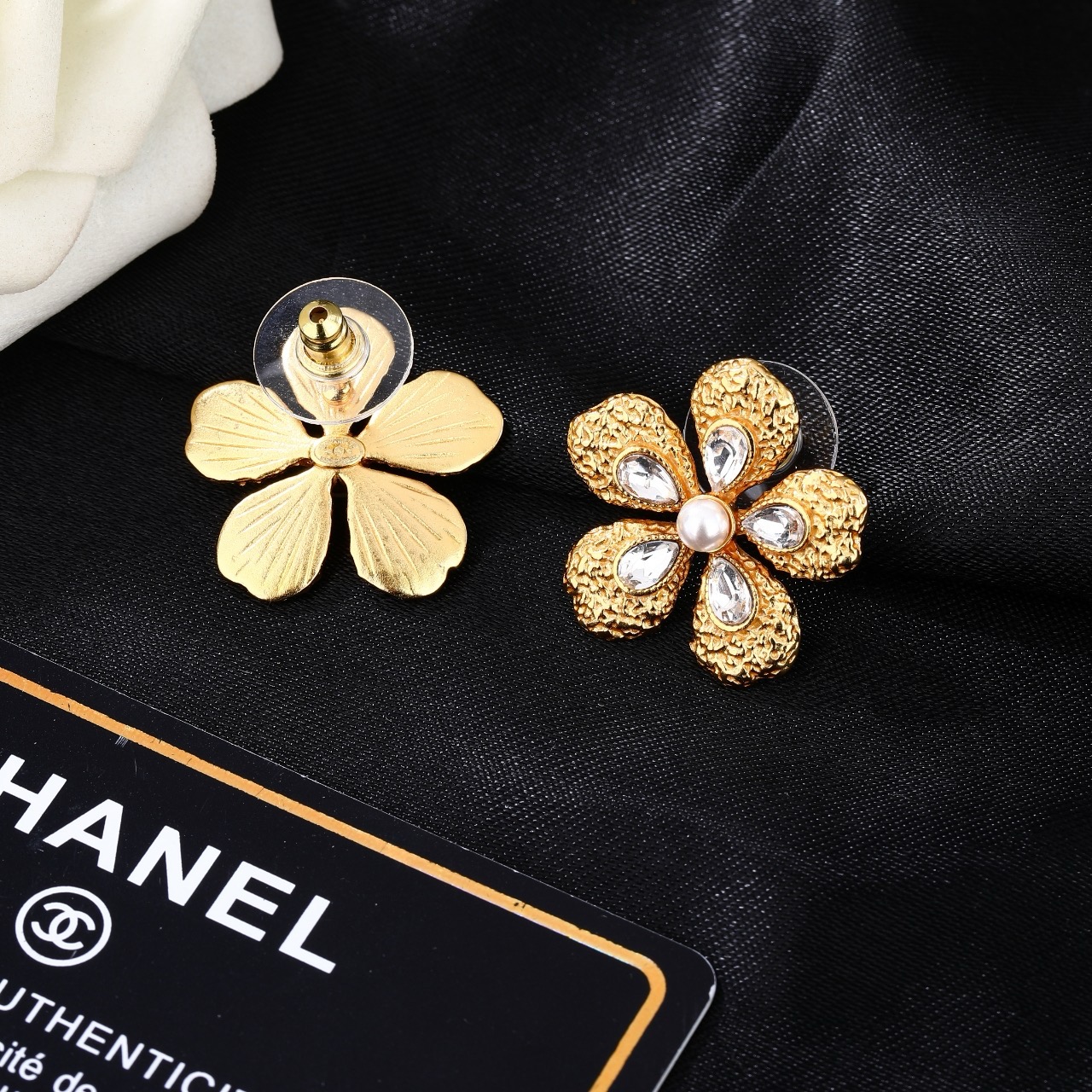 小香 Chanel 新款耳环  专柜同步上新 双C耳钉 精工打造原版一致黄铜材质