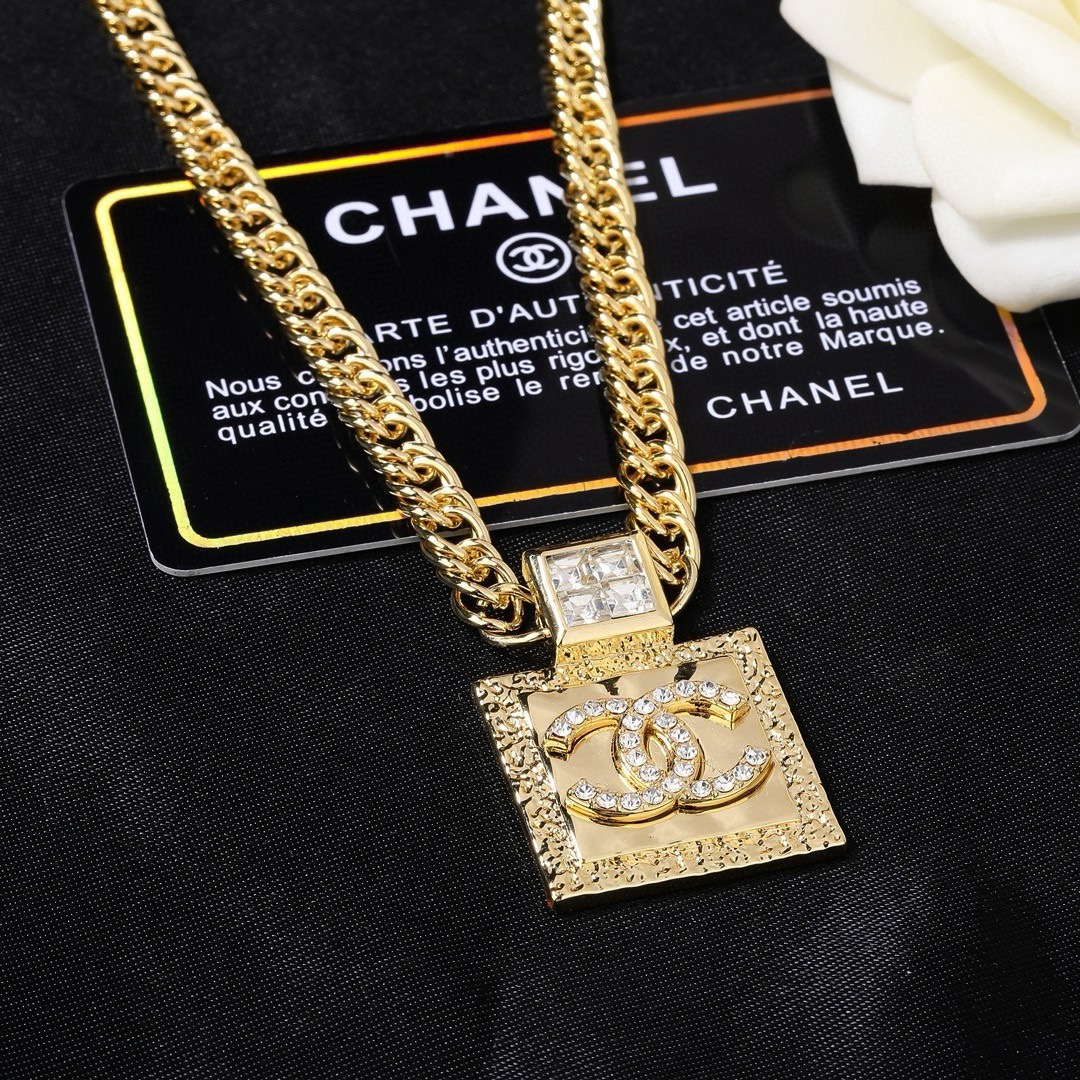 Chanel Haute Couture Haute Joaillerie Fine Jewelry Earrings Necklace 4