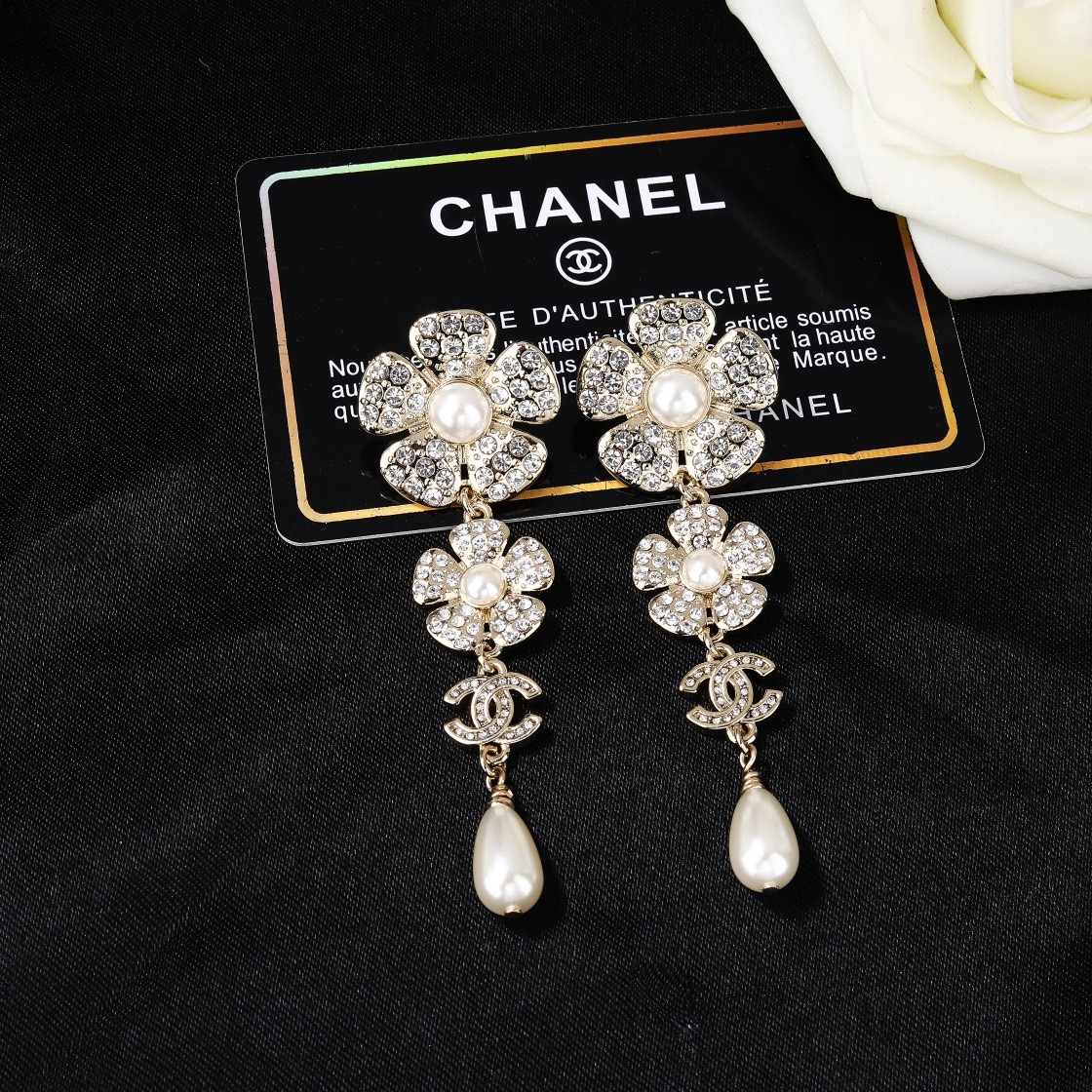 小香 Chanel 新品耳环 代购级别 一比一品质 香奈鹅 系列 经典cc logo 风格高级百搭 高级