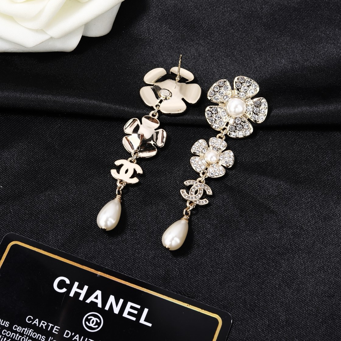 小香 Chanel 新品耳环 代购级别 一比一品质 香奈鹅 系列 经典cc logo 风格高级百搭 高级