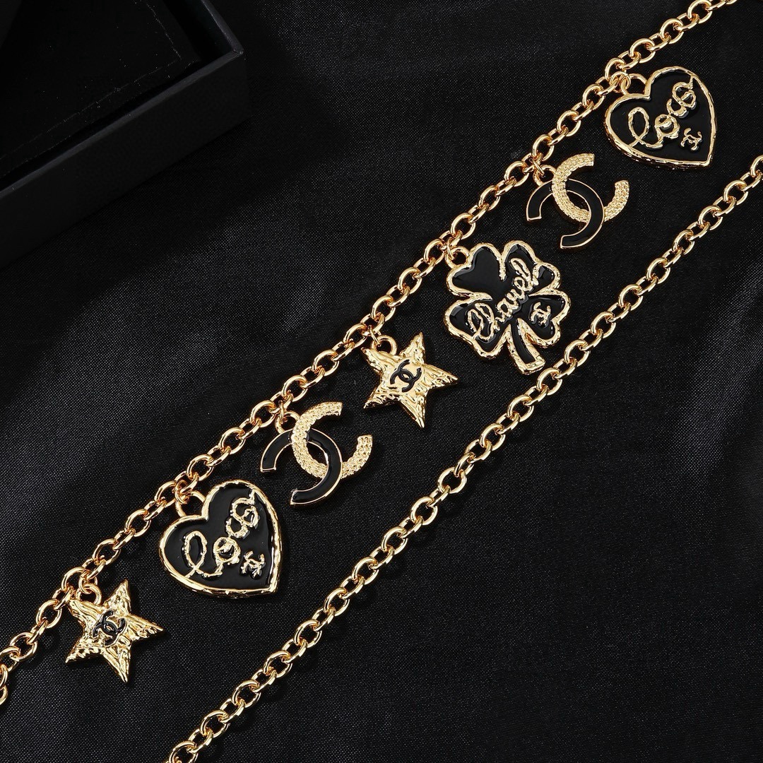 小香 Chanel 新品腰链 代购级别 一比一品质 香奈鹅 系列 风格高级百搭 高级感爆棚 现货
