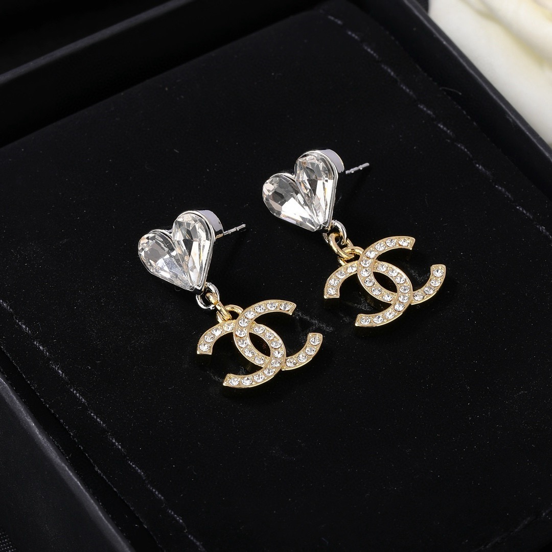 小香 Chanel 新品耳环 代购级别 一比一品质 香奈鹅 系列 经典cc logo 风格高级百搭 高级
