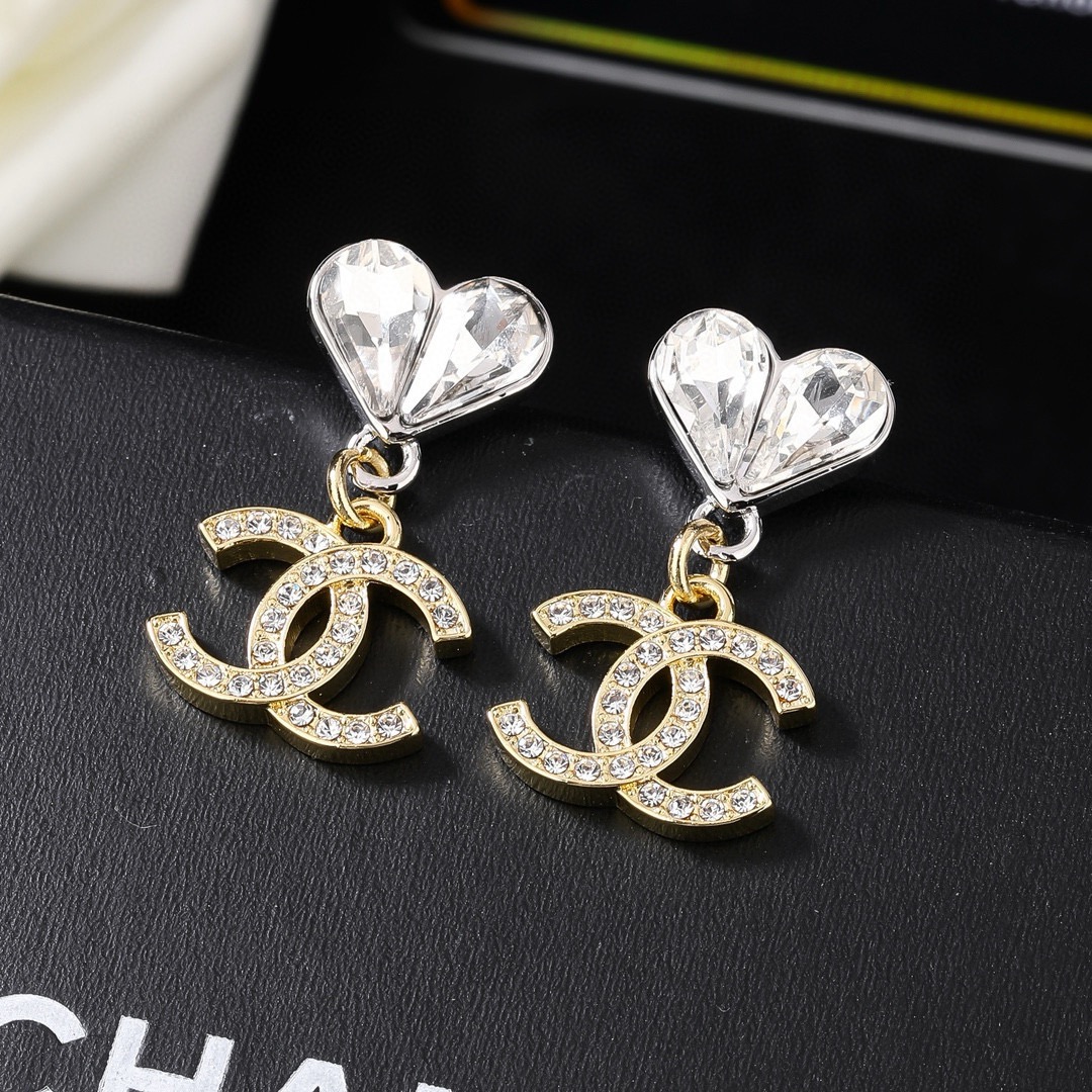 小香 Chanel 新品耳环 代购级别 一比一品质 香奈鹅 系列 经典cc logo 风格高级百搭 高级