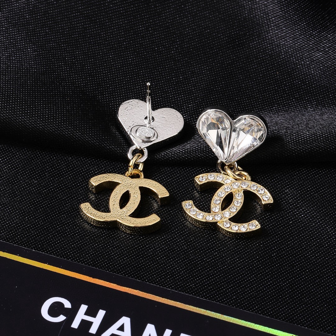 小香 Chanel 新品耳环 代购级别 一比一品质 香奈鹅 系列 经典cc logo 风格高级百搭 高级