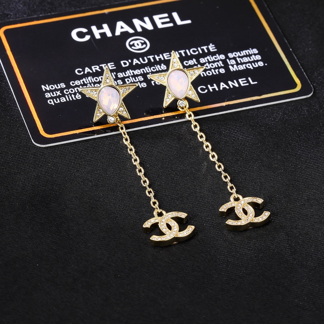 小香 Chanel 新品耳环 代购级别 一比一品质 香奈鹅 系列 经典cc logo 风格高级百搭 高级