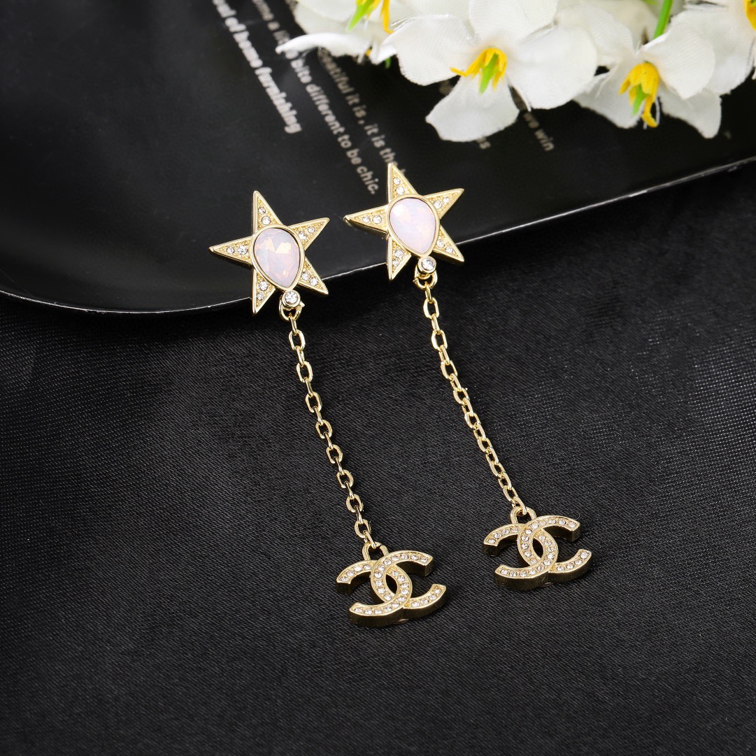小香 Chanel 新品耳环 代购级别 一比一品质 香奈鹅 系列 经典cc logo 风格高级百搭 高级