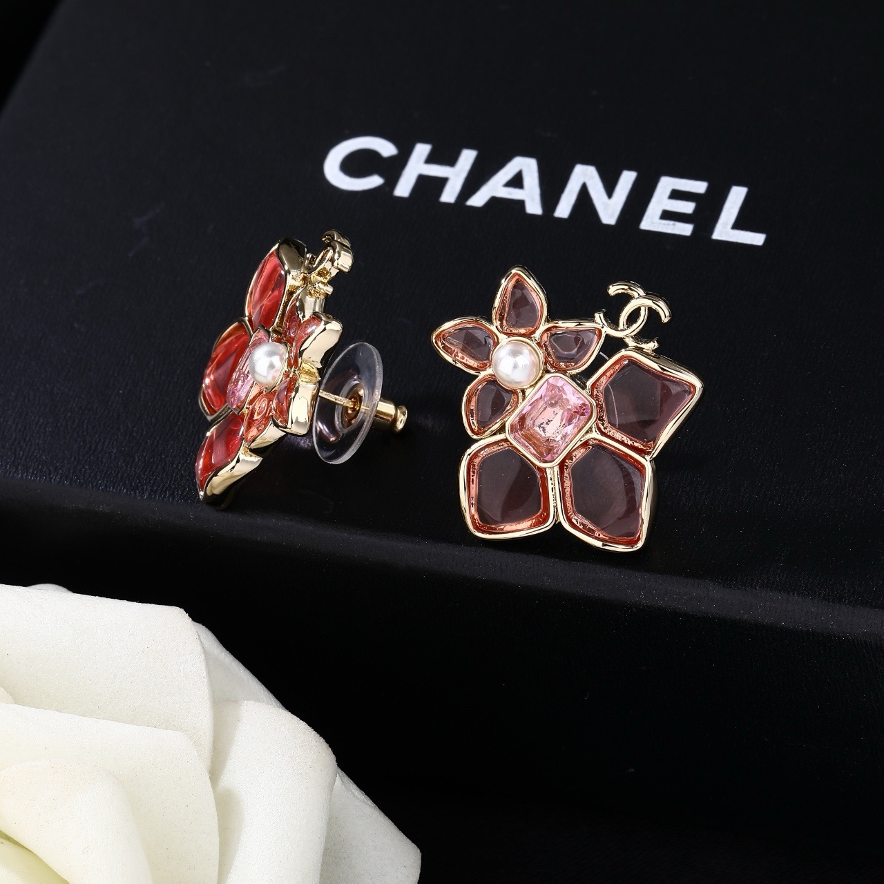小香 Chanel 新款耳环  专柜同步上新 双C耳钉 精工打造原版一致黄铜材质