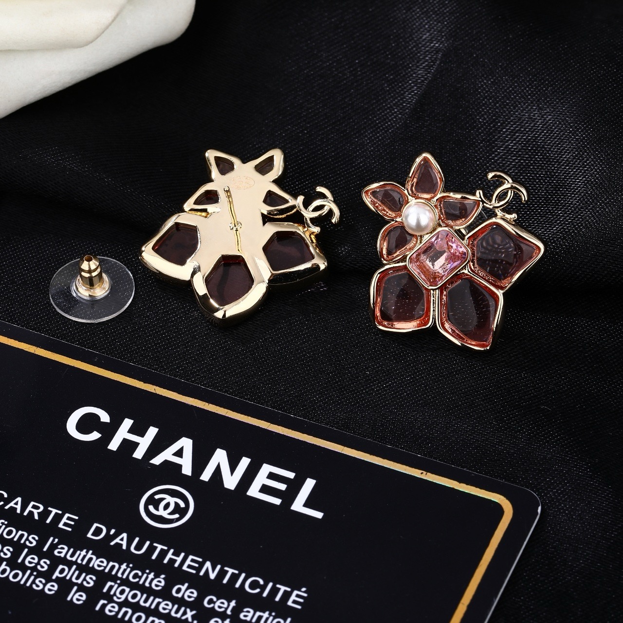 小香 Chanel 新款耳环  专柜同步上新 双C耳钉 精工打造原版一致黄铜材质