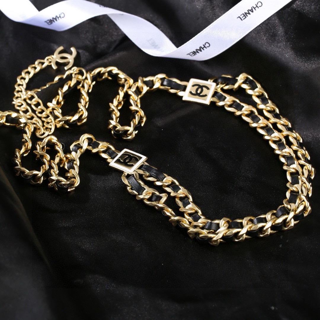 小香 Chanel 新款腰链  专柜同步上新 双C皮绳链条⛓️腰链 精工打造原版一致黄铜材质