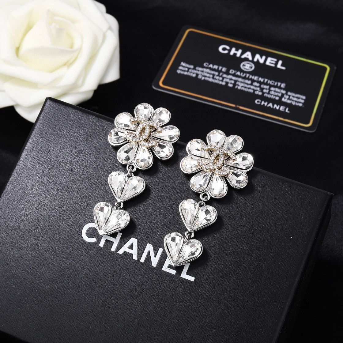 小香 Chanel 新品耳环 代购级别 一比一品质 香奈鹅 系列 经典cc logo 风格高级百搭 高级