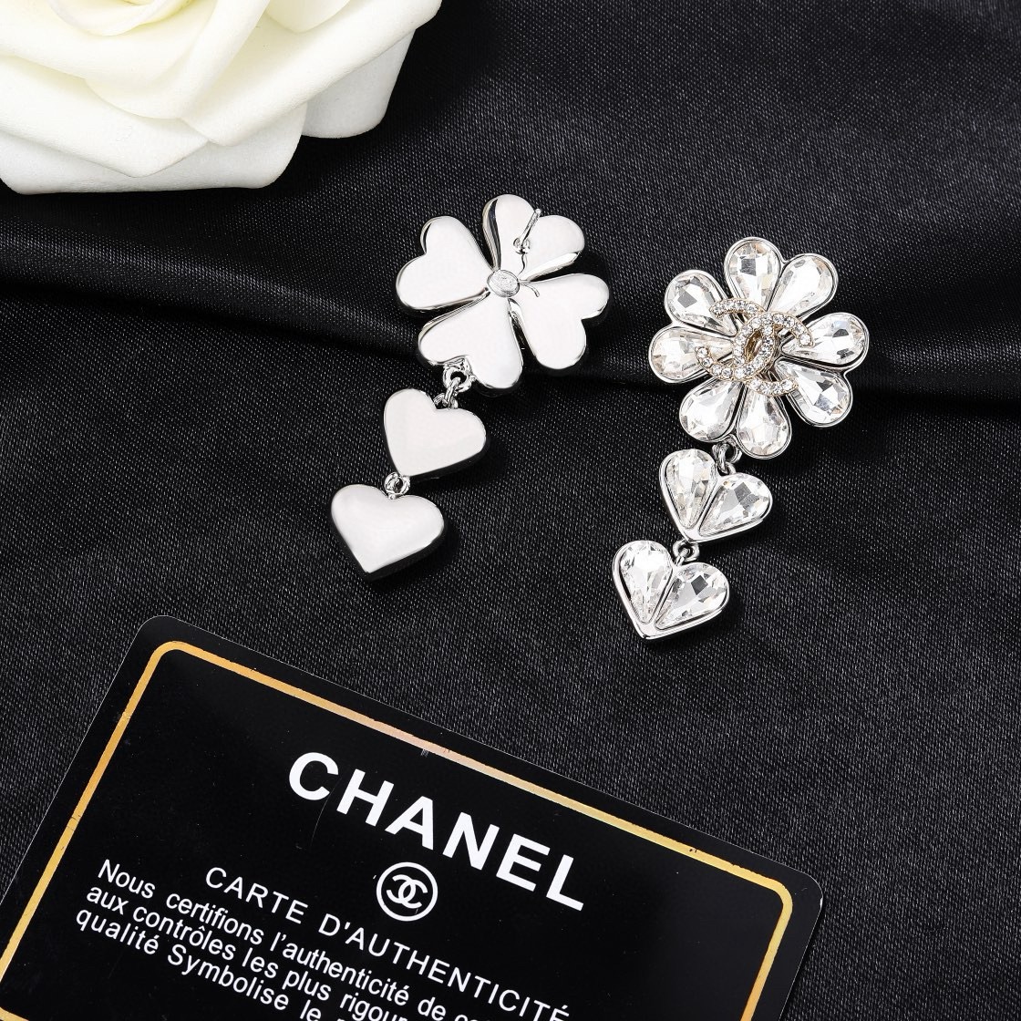小香 Chanel 新品耳环 代购级别 一比一品质 香奈鹅 系列 经典cc logo 风格高级百搭 高级