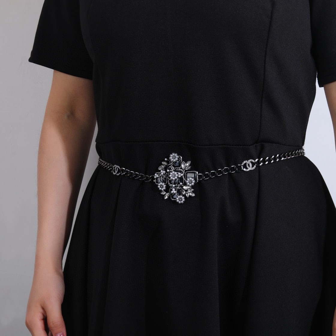 小香 Chanel 新品腰链 代购级别 一比一品质 香奈鹅 系列 经典cc logo 风格高级百搭 高级