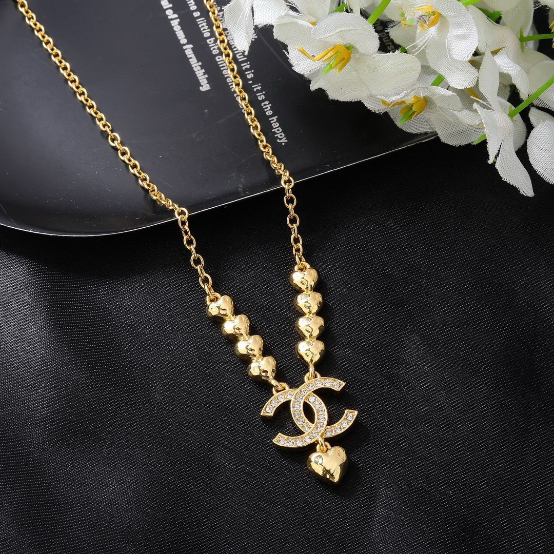Chanel 复古金属中古包包项链 简约风格超级大气 小香字母项链 代购级别 黄铜材质