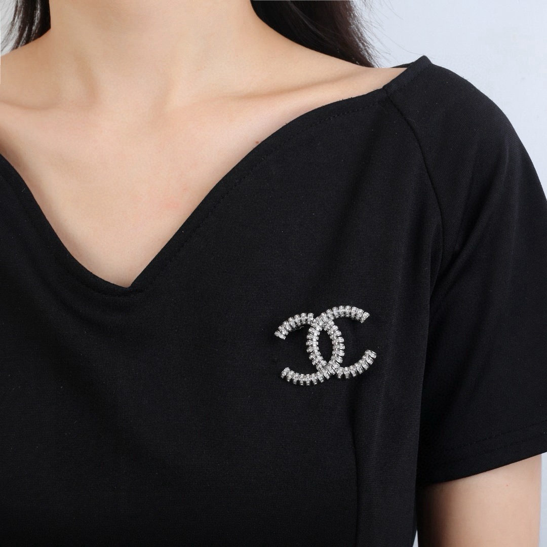 香奈儿 Chanel 最新秋冬 水晶 胸针 经典耐看 双C独特设计 原版一致黄铜材质
