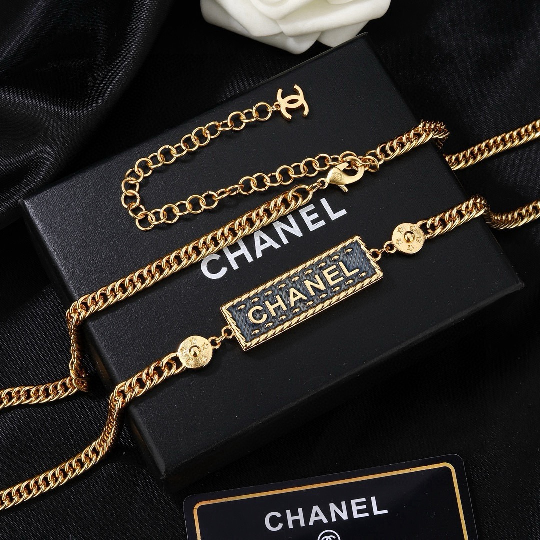 小香 Chanel 新品腰链 代购级别 一比一品质 香奈鹅 系列 风格高级百搭 高级感爆棚 现货