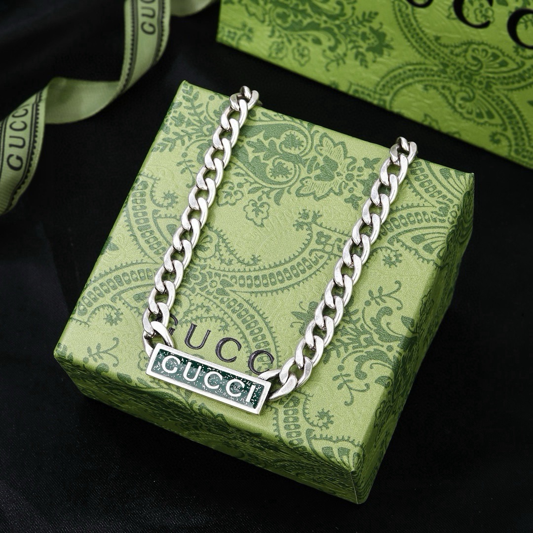 Gucci 古驰  项链最新火爆开启  双G  项链 绝对是古驰的风格🔹夸张、重装饰、 超级好看🔹代购级