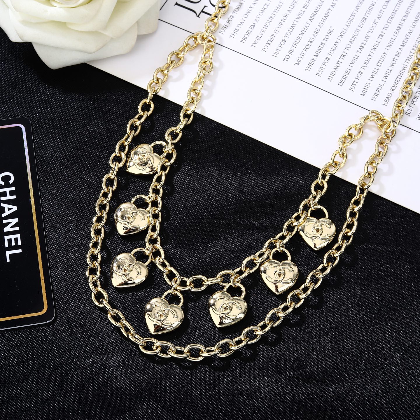 小香 Chanel 新品腰链 代购级别 一比一品质 香奈鹅 系列 风格高级百搭 高级感爆棚 现货 立即抢购👉